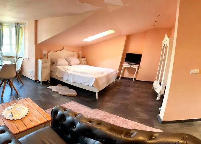 Pensionat Weingut Mathis 1 Burgblick Klingenmünster